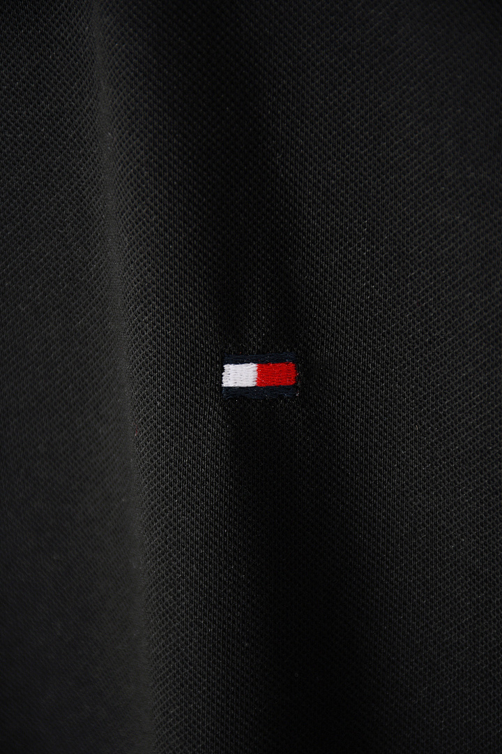 Tommy Hilfiger Regular Fit Tommy Wicking Polo · A2959 — תמונה 9