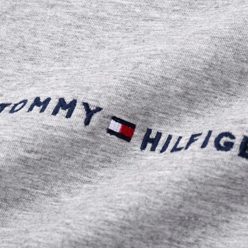 Tommy Hilfiger Flag Logo Sweatshirt · A2745 — תמונה 34