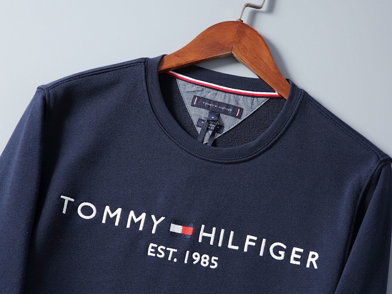 Tommy Hilfiger Essential Crewneck Sweatshirt · A917 — תמונה 43