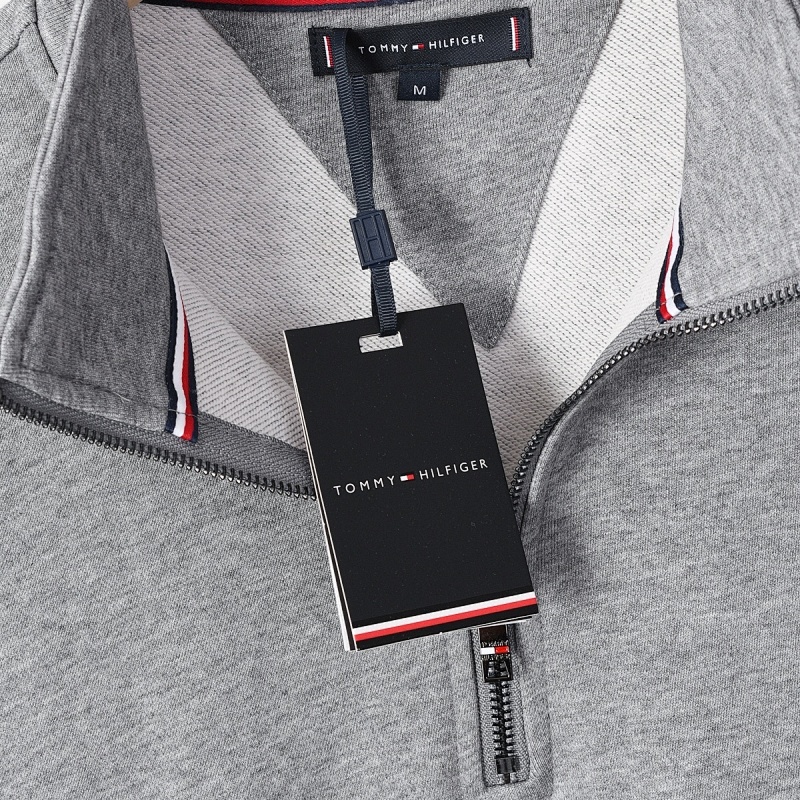 Tommy Hilfiger Tommy Badge Quarter-Zip · A2600 — תמונה 31