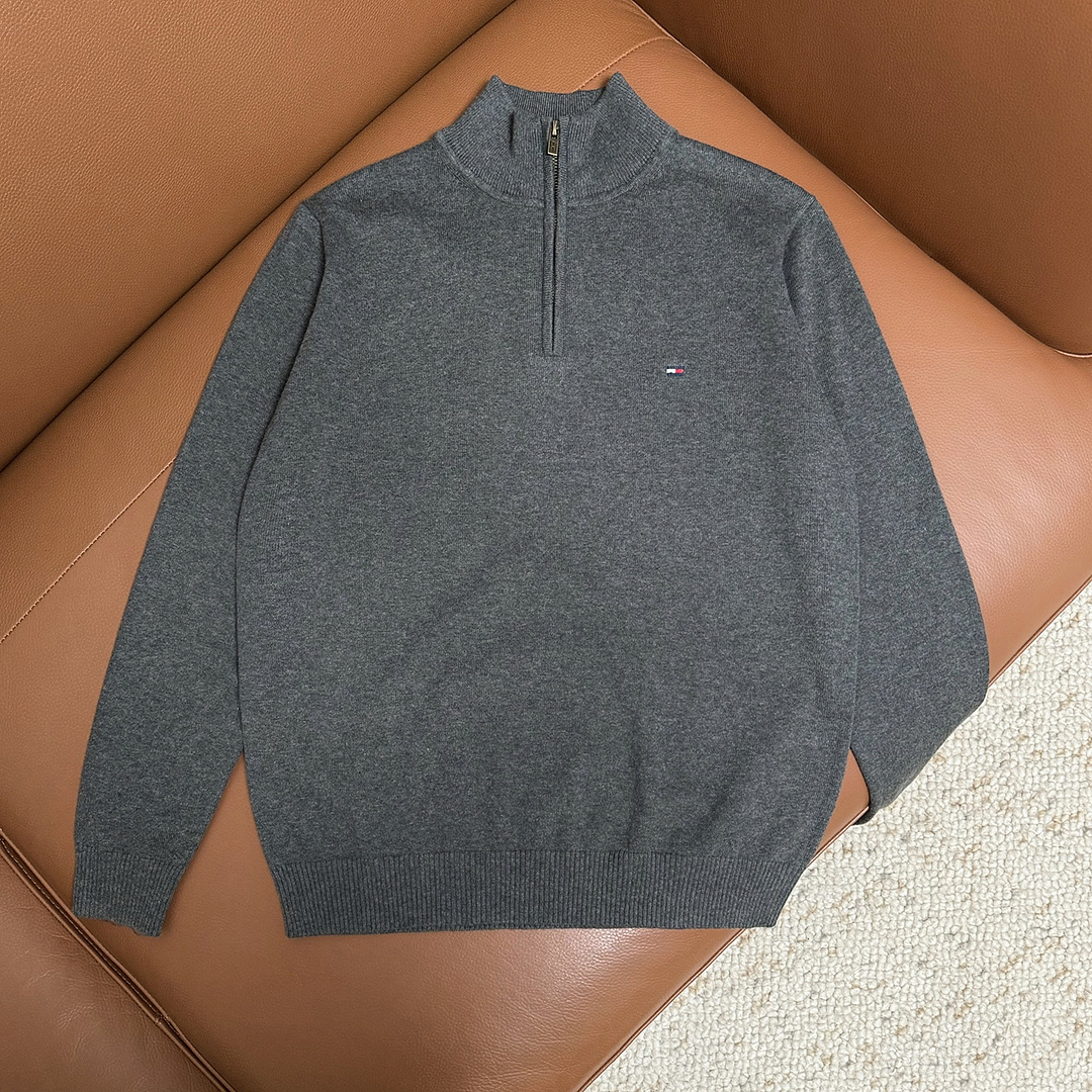 Tommy Hilfiger Classic Quarter-Zip Sweater · A3387 — תמונה 8