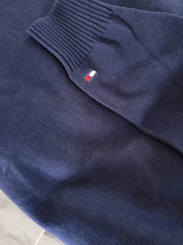 Tommy Hilfiger Classic Crewneck Sweater · A2795 — תמונה 9