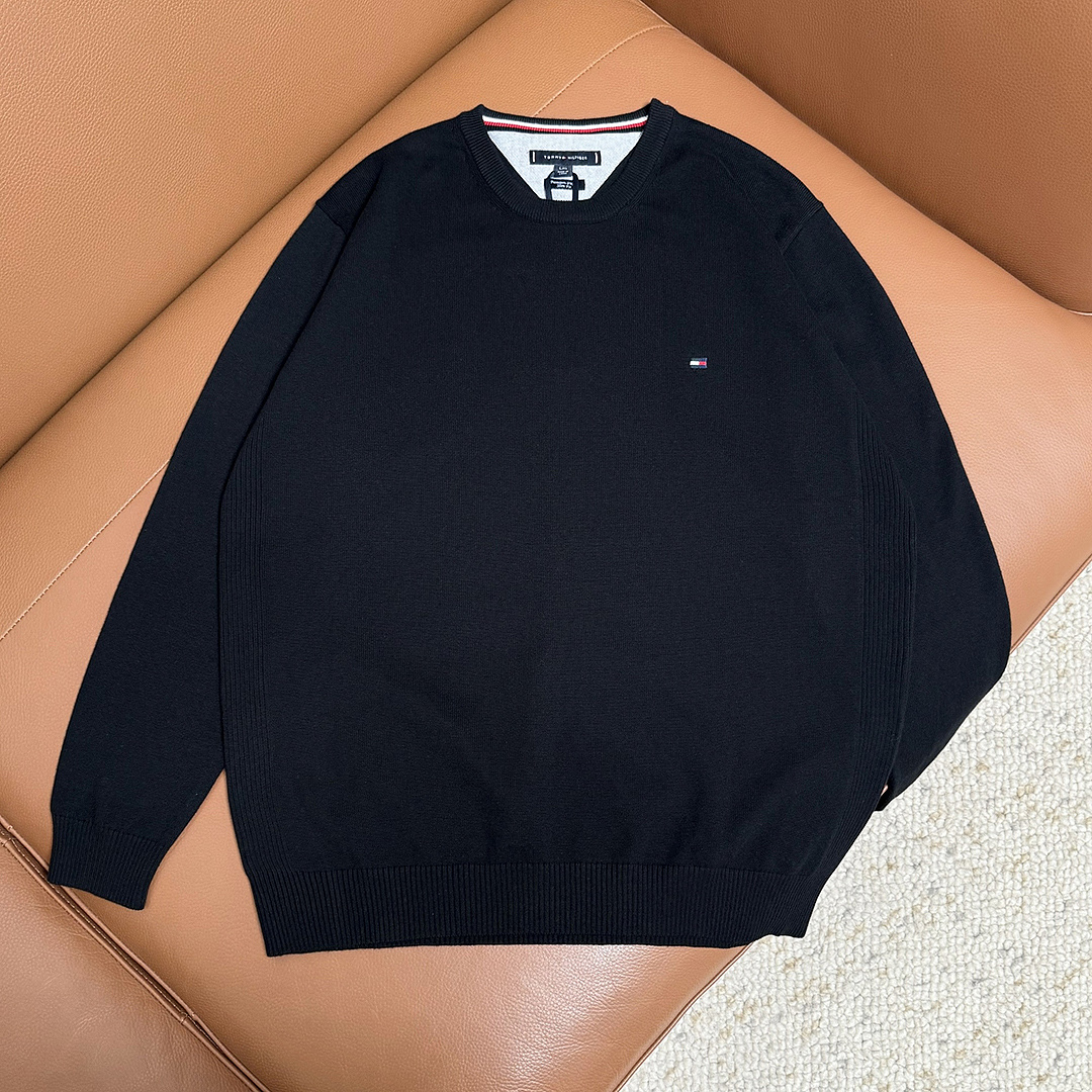 Tommy Hilfiger Classic Crewneck Sweater · A3385 — תמונה 11