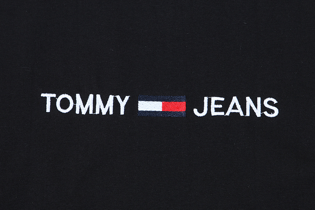 Tommy Jeans — חולצת טי שרוול ארוך · A2524 — תמונה 12