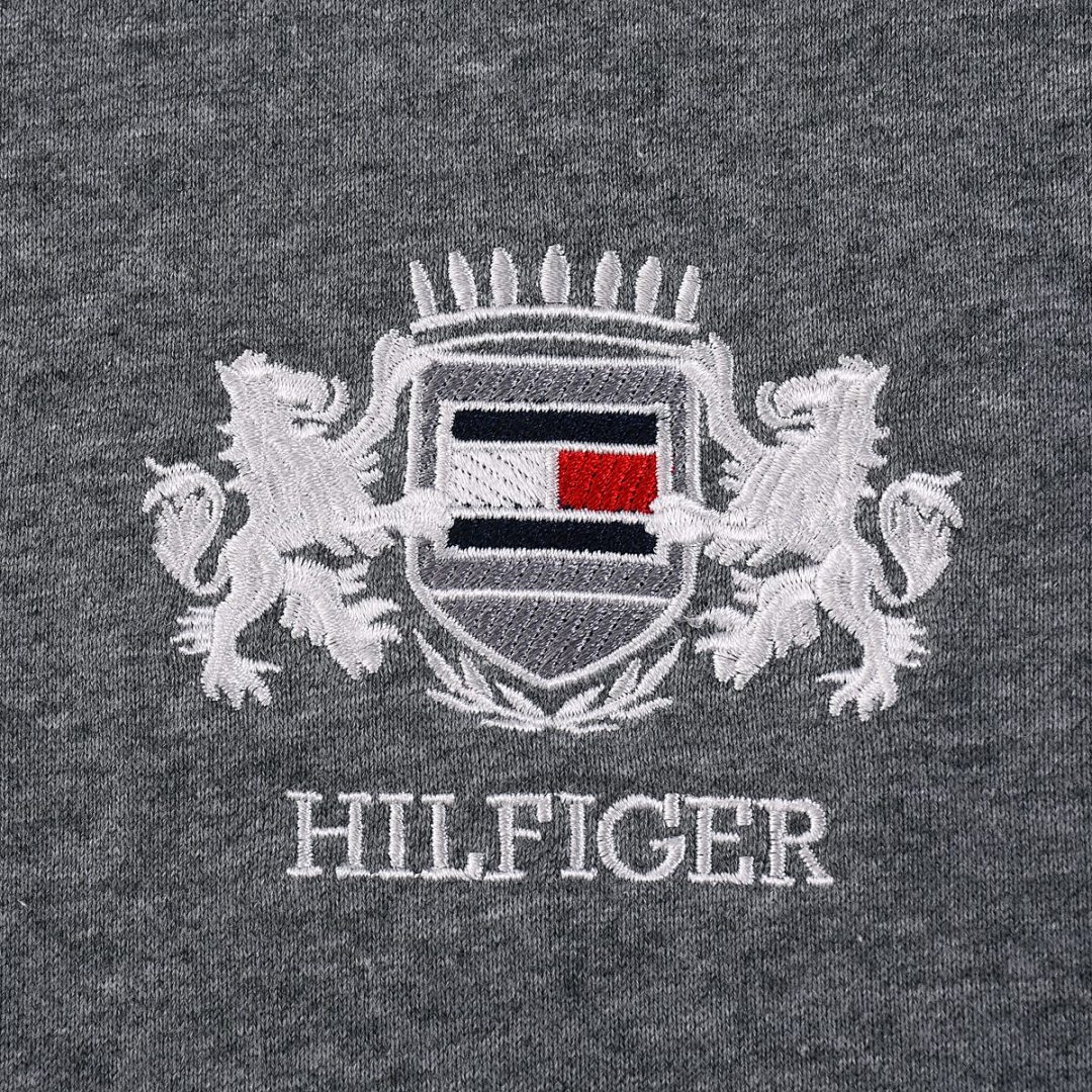 Tommy Hilfiger Script Logo Hoodie · A2540 — תמונה 7