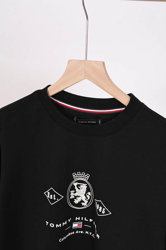 Tommy Hilfiger Embroidered Crest Sweatshirt · A3303 — תמונה 90