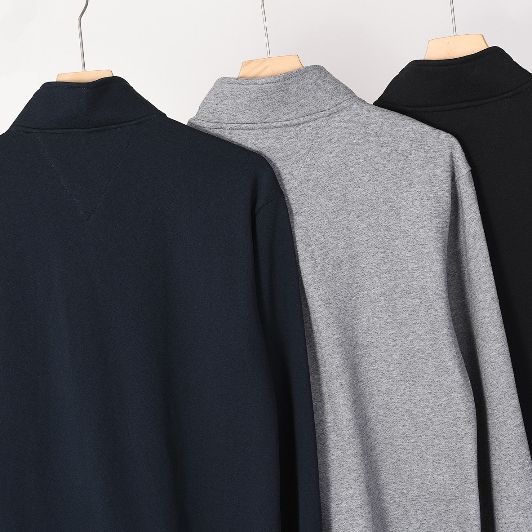 Tommy Hilfiger Tommy Badge Quarter-Zip · A2600 — תמונה 34