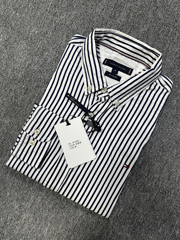 Tommy Hilfiger — חולצה מכופתרת · A2509 — תמונה 5