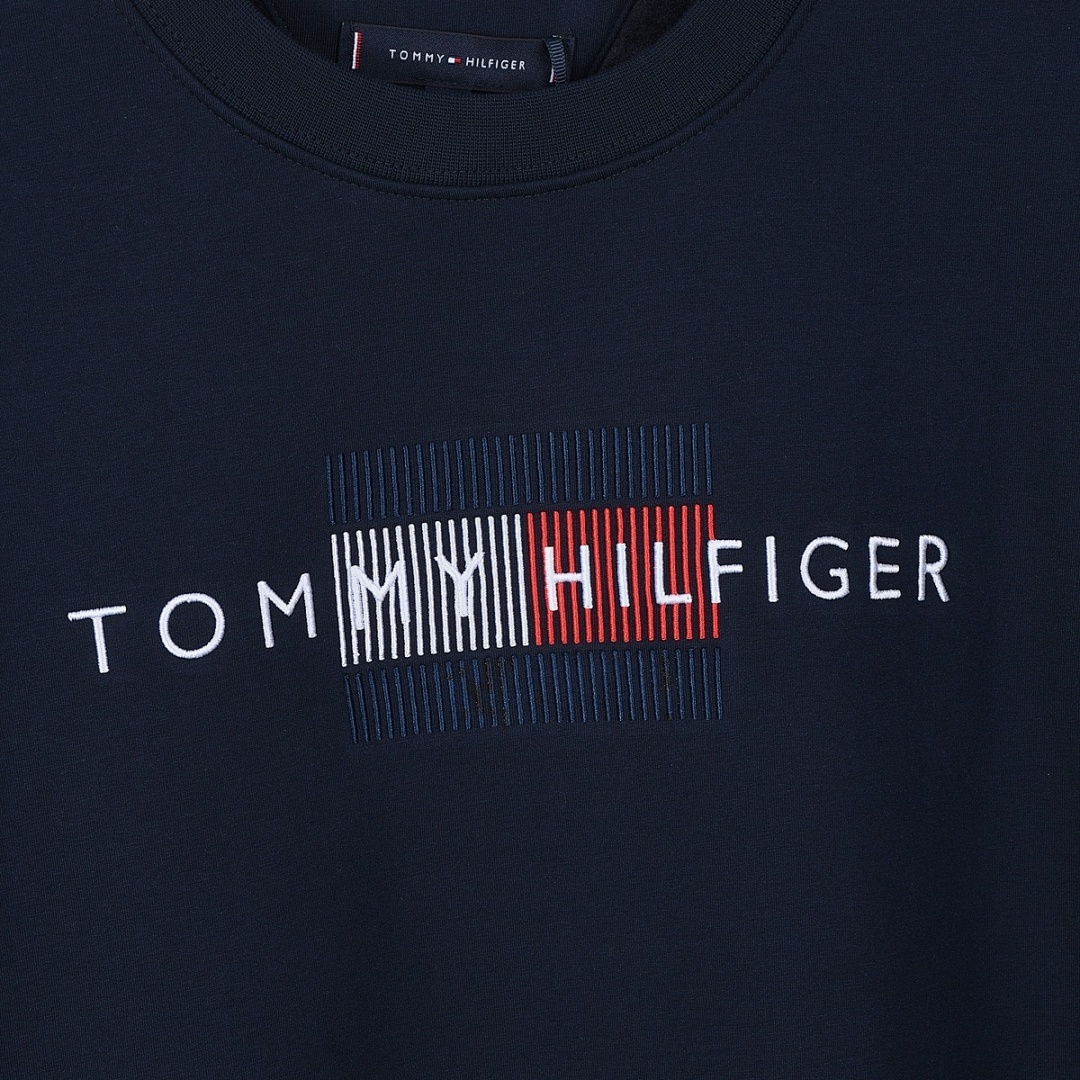 Tommy Hilfiger Flag Logo Sweatshirt · A2745 — תמונה 43