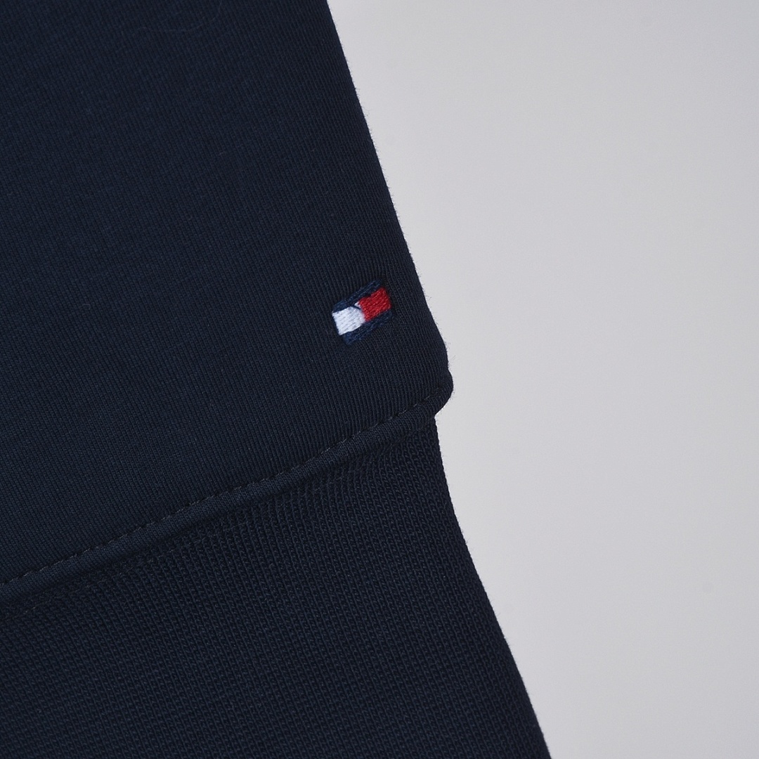 Tommy Hilfiger Flag Logo Sweatshirt · A2745 — תמונה 41