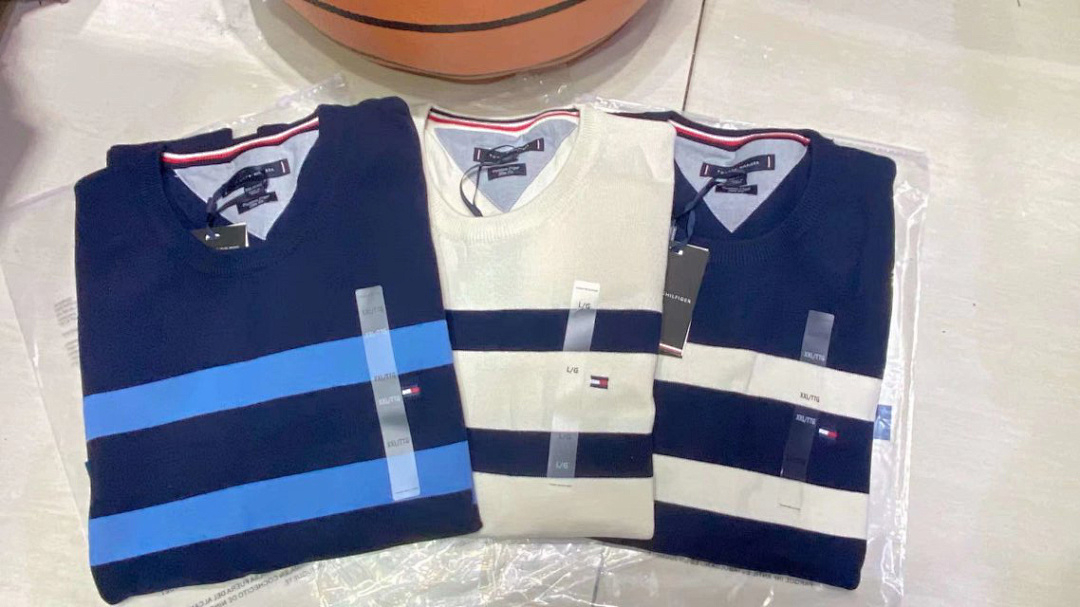 Tommy Hilfiger Block-Stripe Crewneck Sweater · A1750