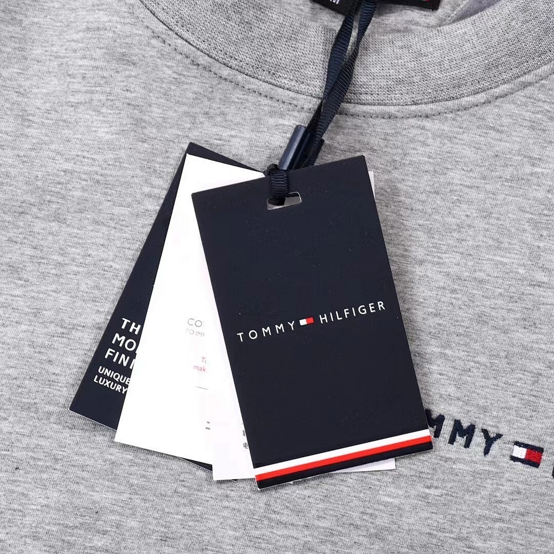 Tommy Hilfiger Flag Logo Sweatshirt · A2745 — תמונה 31