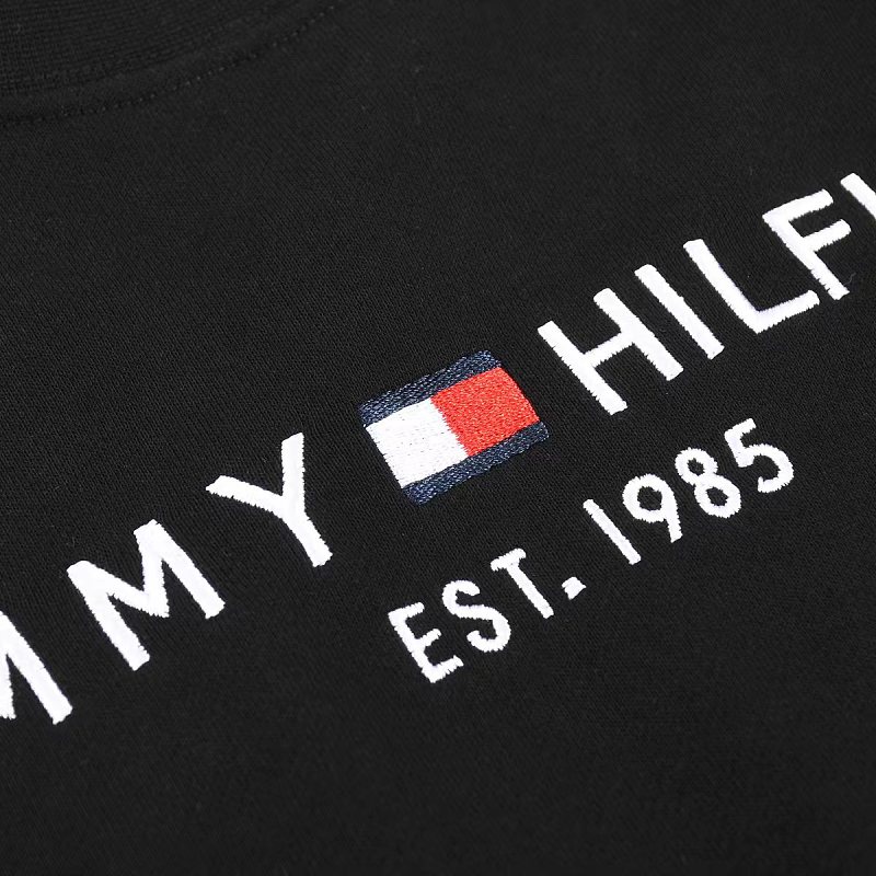 Tommy Hilfiger Embroidered Crest Sweatshirt · A3303 — תמונה 10