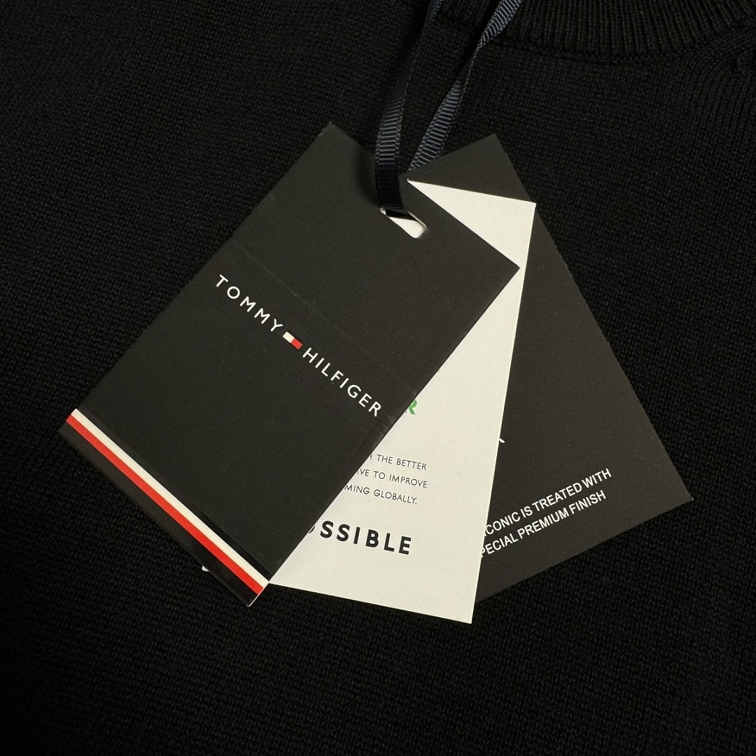 Tommy Hilfiger Classic Crewneck Sweater · A3385 — תמונה 6