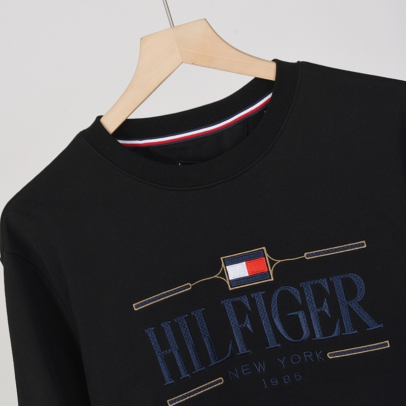 Tommy Hilfiger Tommy Logo Sweatshirt · A2553 — תמונה 55
