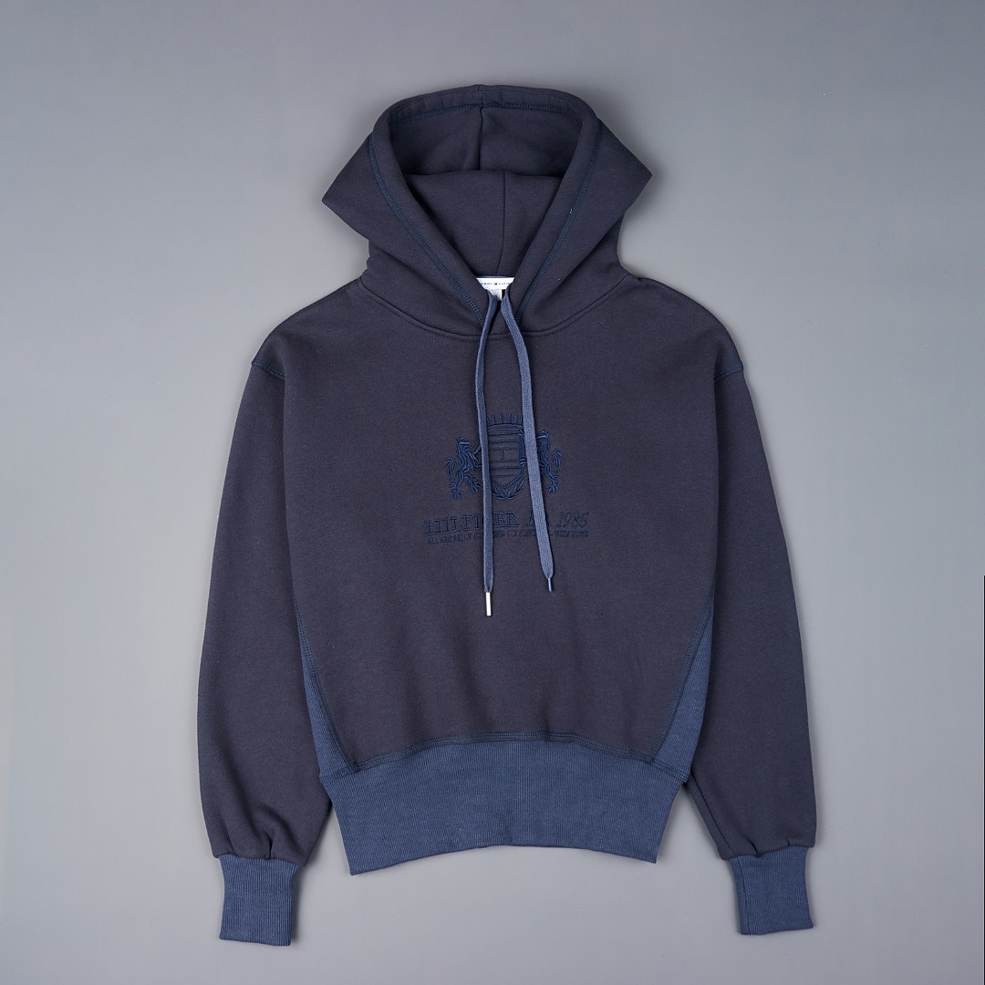 Tommy Hilfiger Badge Crest Logo Brushed-Back Hoodie · A3411 — תמונה 9
