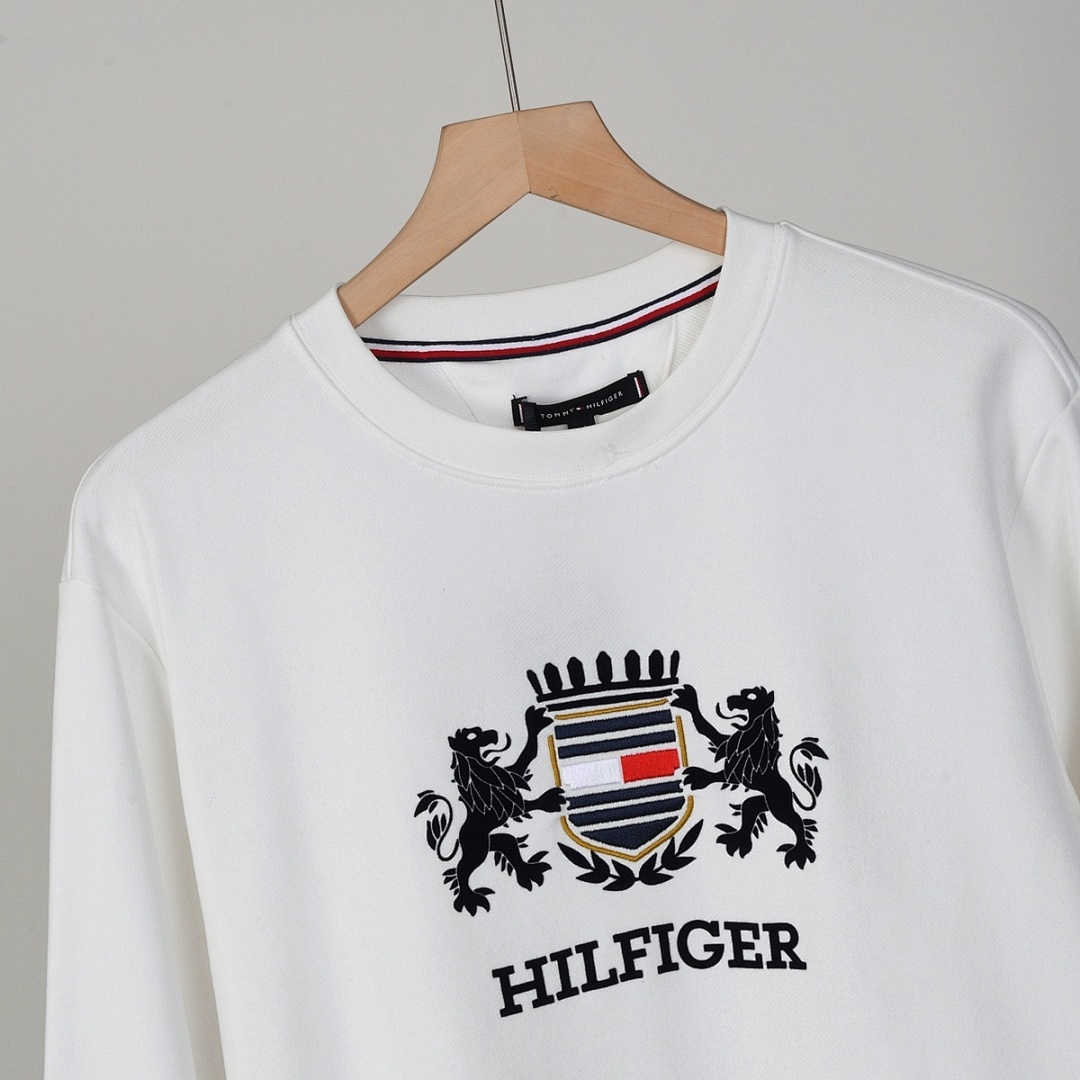 Tommy Hilfiger Tommy Logo Sweatshirt · A2553 — תמונה 36