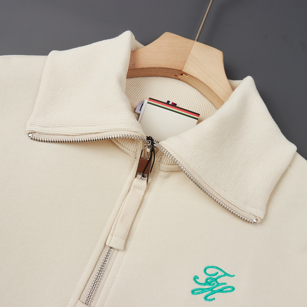 Tommy Hilfiger Logo Embroidery Terry Quarter-Zip Jumper · A3454 — תמונה 10