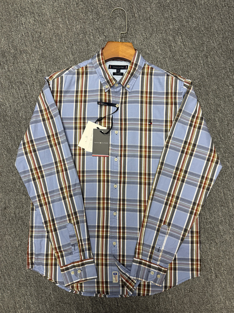 Tommy Hilfiger — חולצה מכופתרת · A3372 — תמונה 19