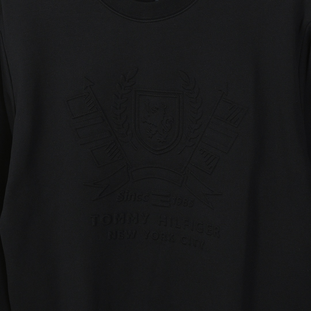 Tommy Hilfiger Embroidered Crest Sweatshirt · A3303 — תמונה 35