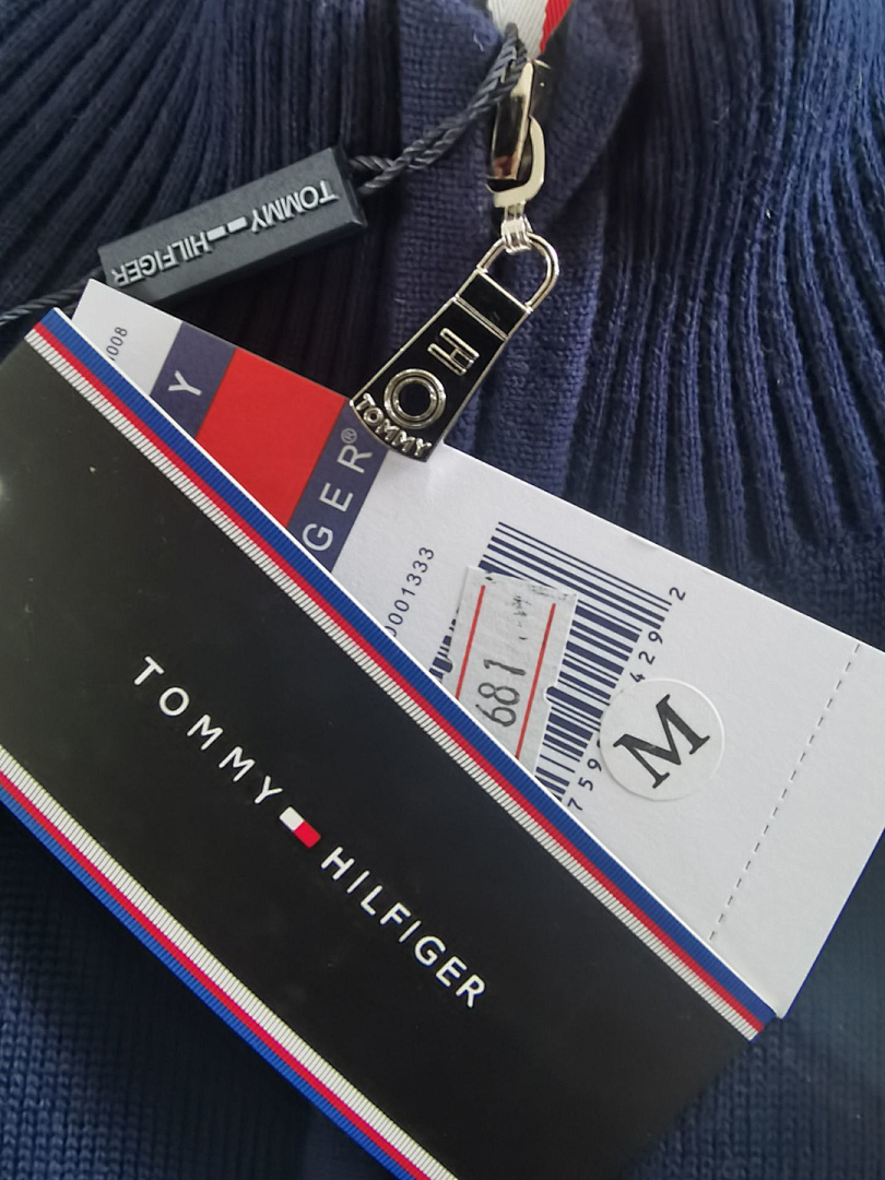 Tommy Hilfiger Classic Quarter-Zip Sweater · A2796 — תמונה 7