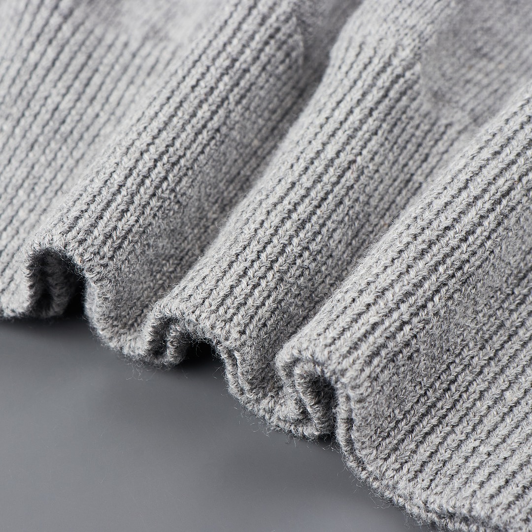 Tommy Hilfiger Classic Crewneck Sweater · A3382 — תמונה 9