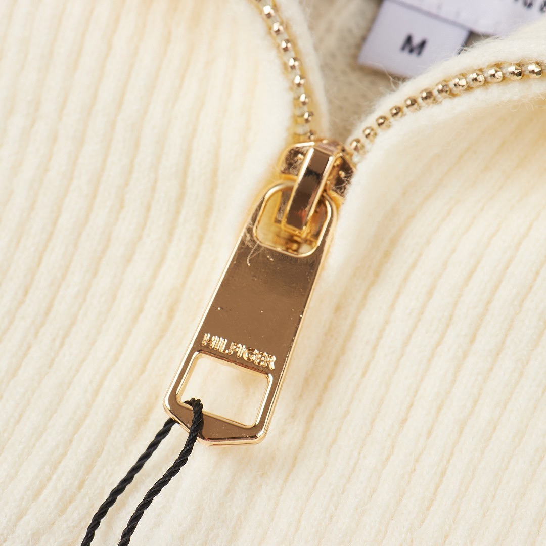 Tommy Hilfiger Cable Knit Quarter-Zip Sweater · A3455 — תמונה 6