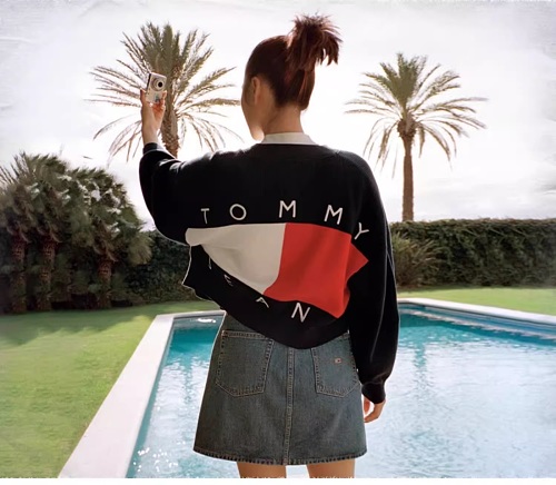 Tommy Hilfiger Tommy Jeans Bold Flag Logo · A3403