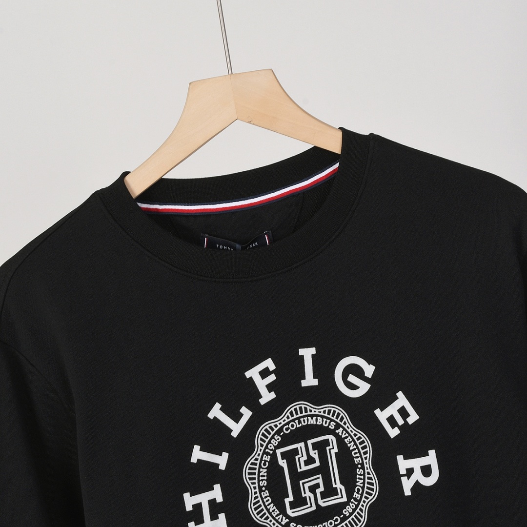 Tommy Hilfiger Embroidered Crest Sweatshirt · A3303 — תמונה 65