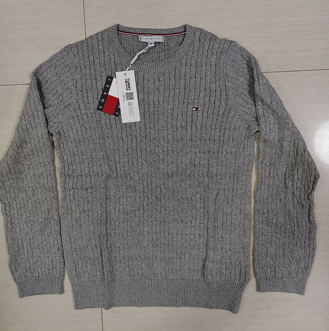 Tommy Hilfiger Cable Knit Crewneck Sweater · A3423 — תמונה 4