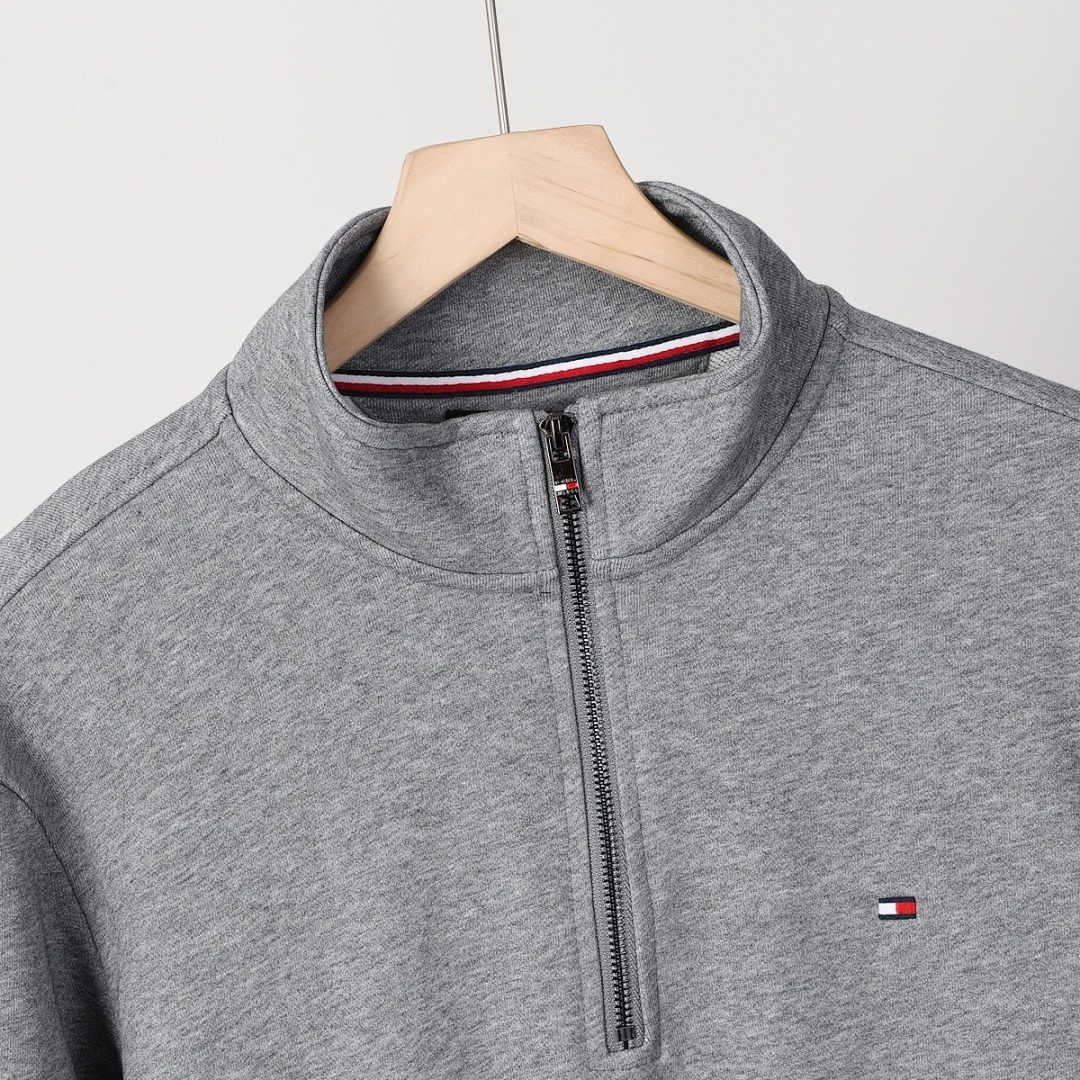 Tommy Hilfiger Tommy Badge Quarter-Zip · A2600 — תמונה 32