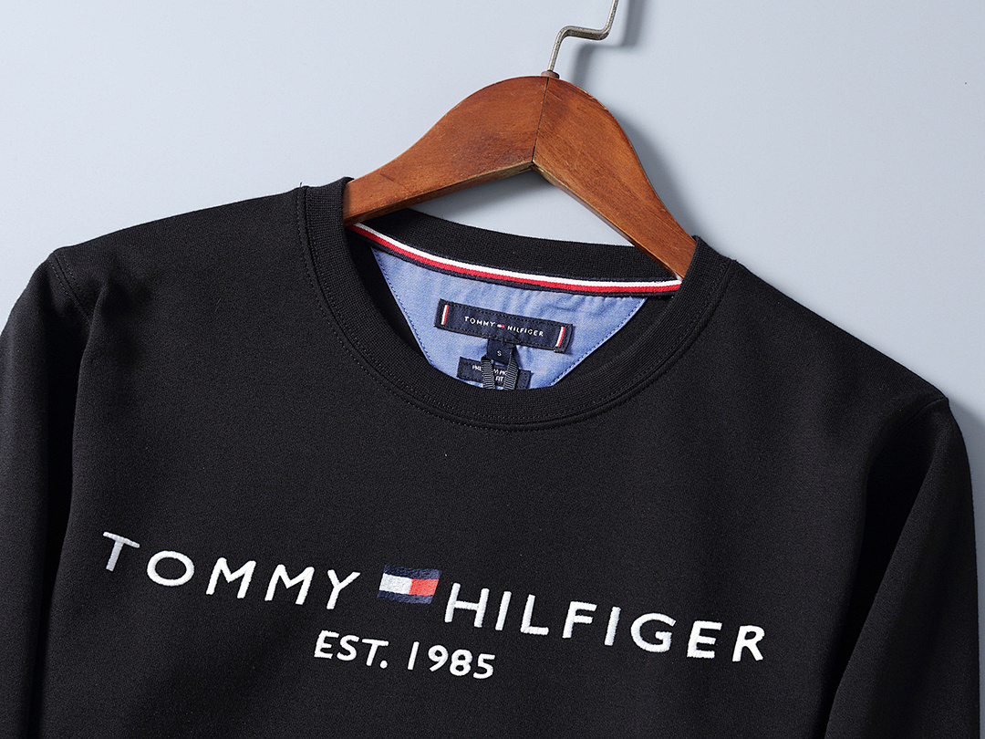 Tommy Hilfiger Essential Crewneck Sweatshirt · A917 — תמונה 48