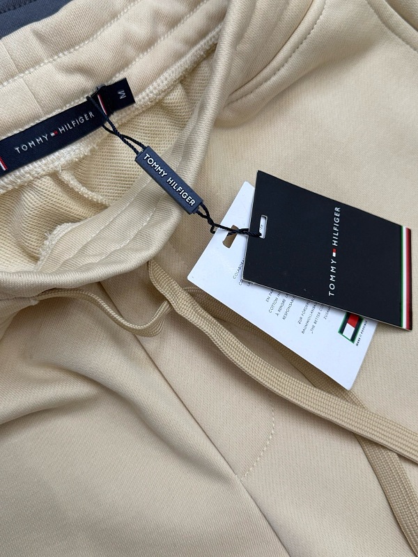 Tommy Hilfiger Essential Terry Sweatshort · A3117 — תמונה 6