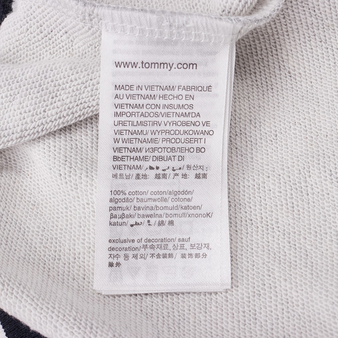 Tommy Hilfiger Signature Stripe Hem Zip Hoodie · A3391 — תמונה 10