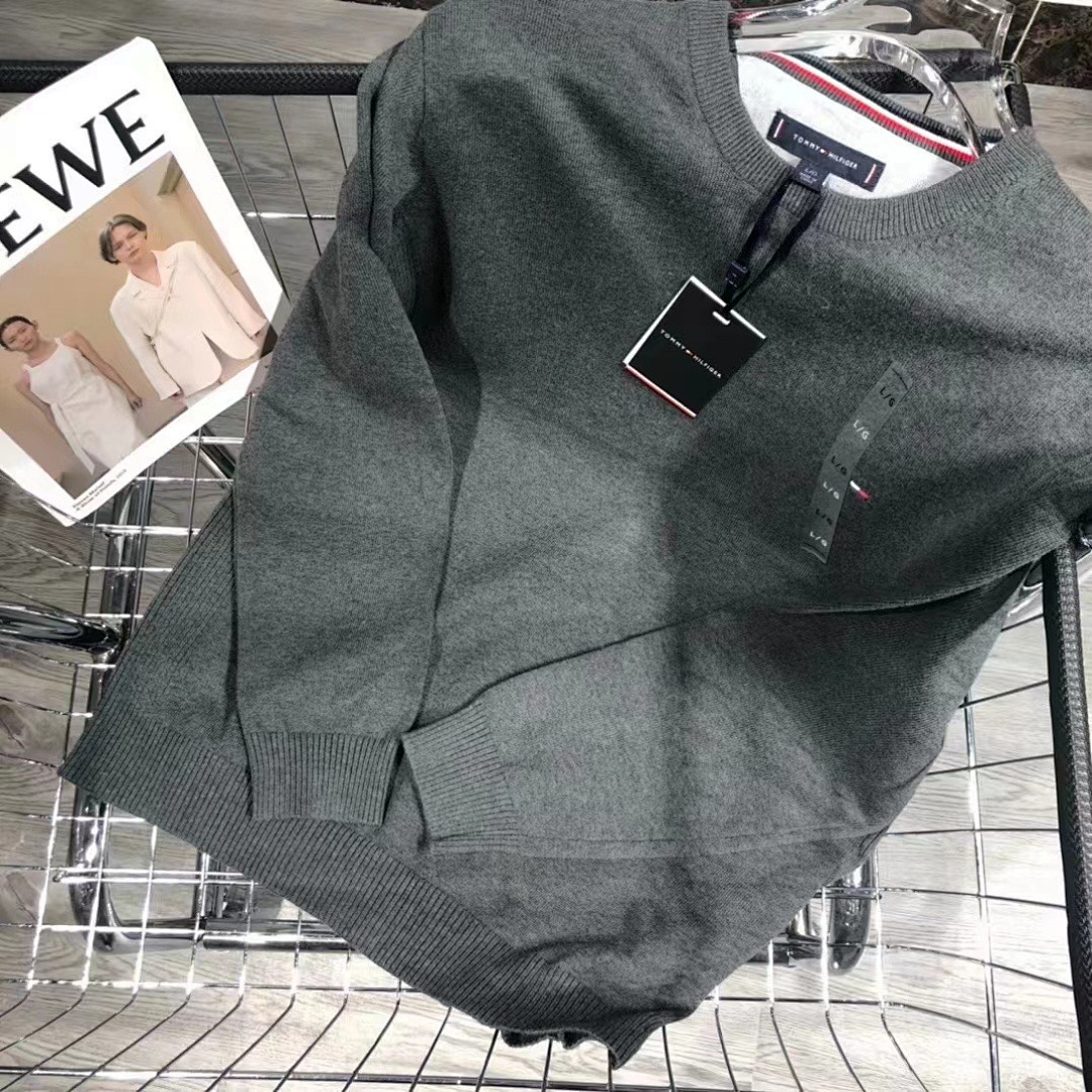 Tommy Hilfiger Lambswool Crewneck Sweater · A1664 — תמונה 11