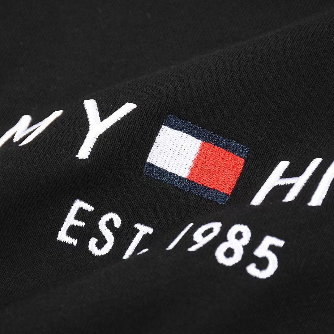 Tommy Hilfiger Tommy Logo Sweatshirt · A2551 — תמונה 21
