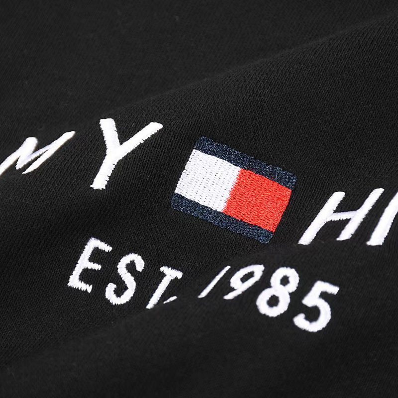 Tommy Hilfiger Tommy Logo Sweatshirt · A2551 — תמונה 22