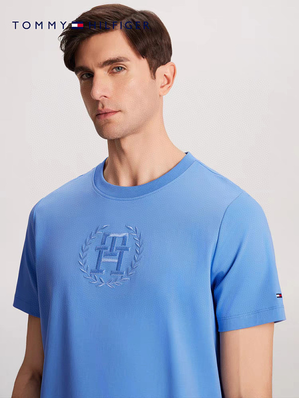 Tommy Hilfiger Oversized Luxe Serif NY Tee · A3096 — תמונה 64
