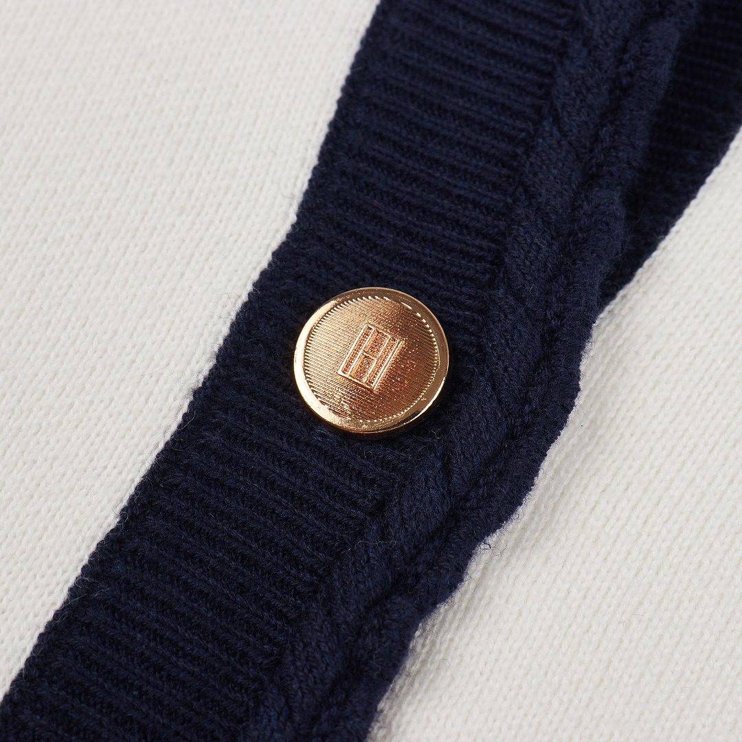 Tommy Hilfiger Gold-Button Textured Knit Cardigan · A3406 — תמונה 10