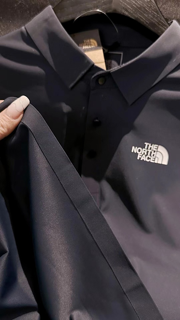 The North Face — חולצת פולו · A3033 — תמונה 17