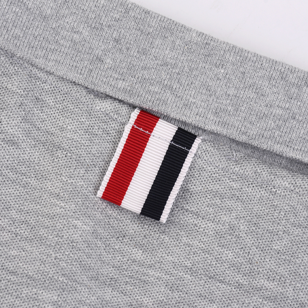 Thom Browne Textured Pique 4-Bar Polo Dress · A2201 — תמונה 3