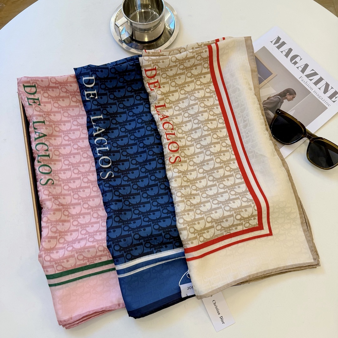 Dior Painted Roses 90 Square Scarf · A3275 — תמונה 25