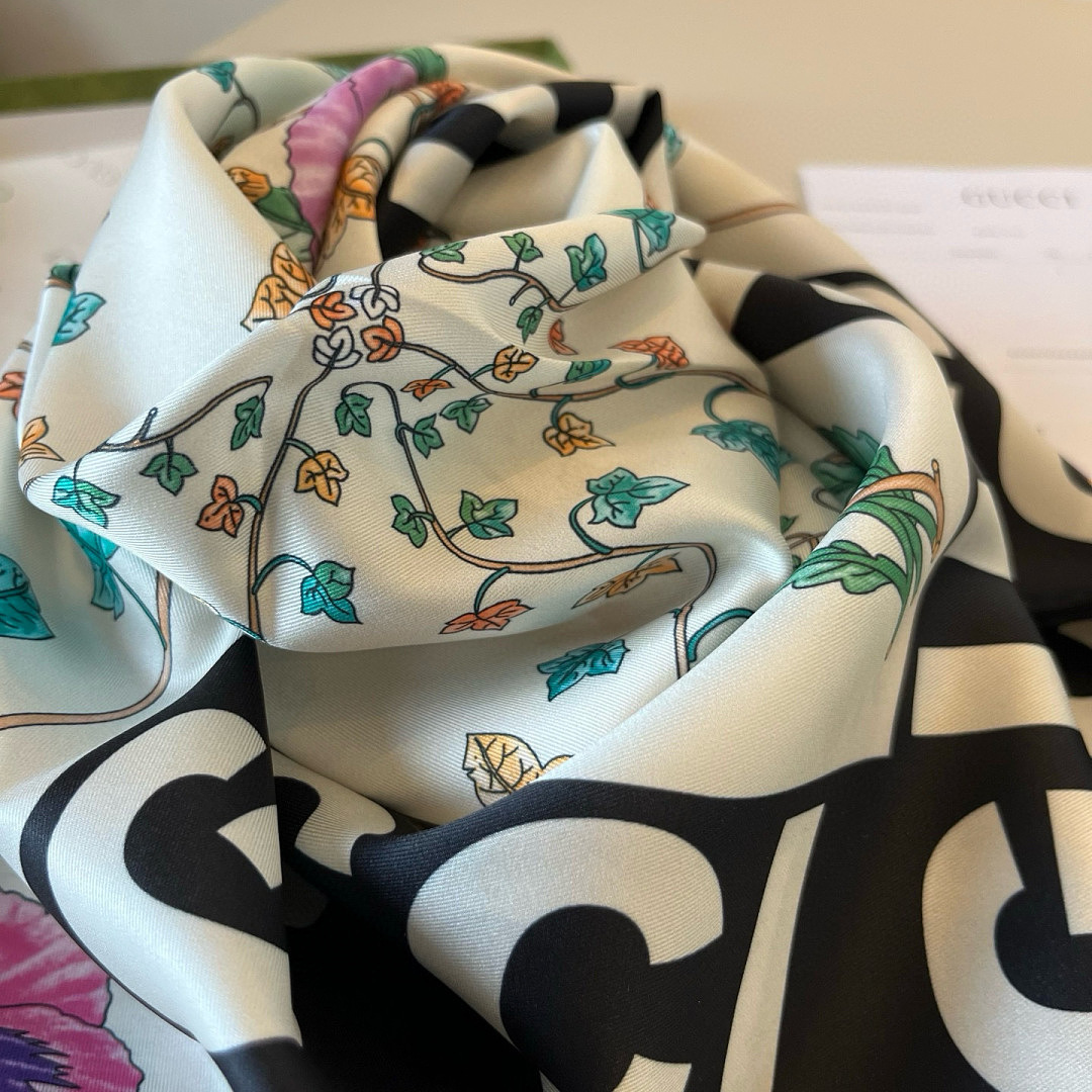 Gucci — צעיף משי · A3276 — תמונה 5