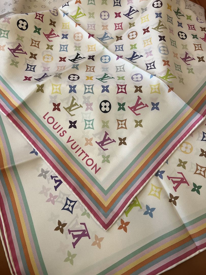 Louis Vuitton Monogram Multicolor Square Scarf · A3251 — תמונה 11