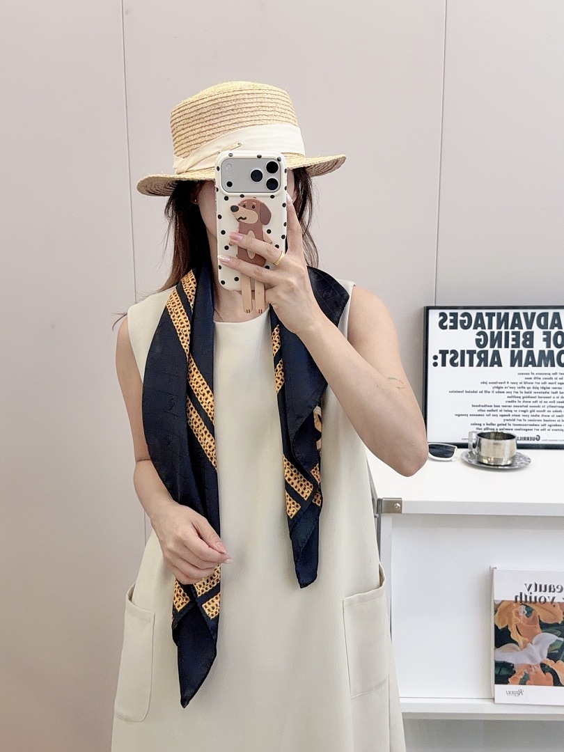 Chanel Square Scarf Silk Twill · A3273 — תמונה 80