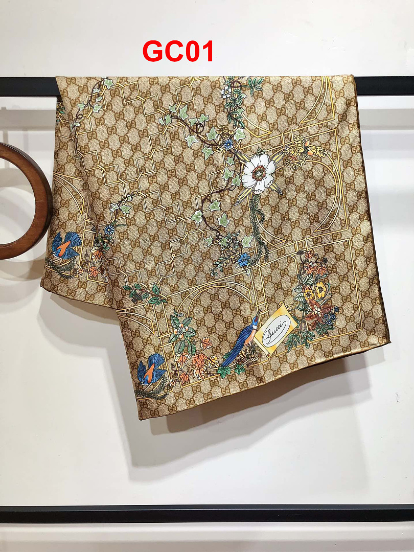 Gucci — צעיף משי · A3276 — תמונה 17