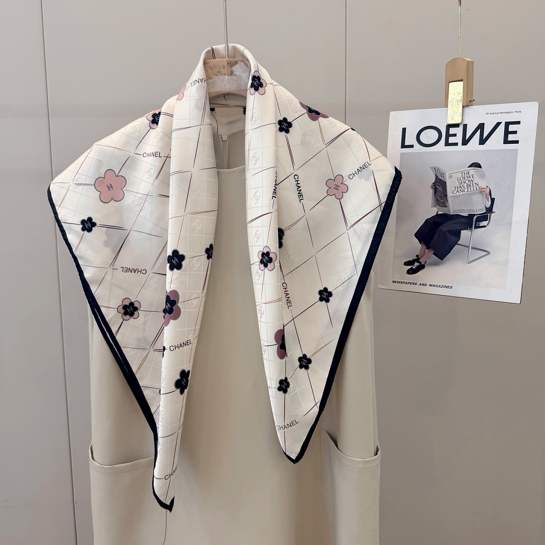 Chanel Square Scarf Silk Twill · A3273 — תמונה 2