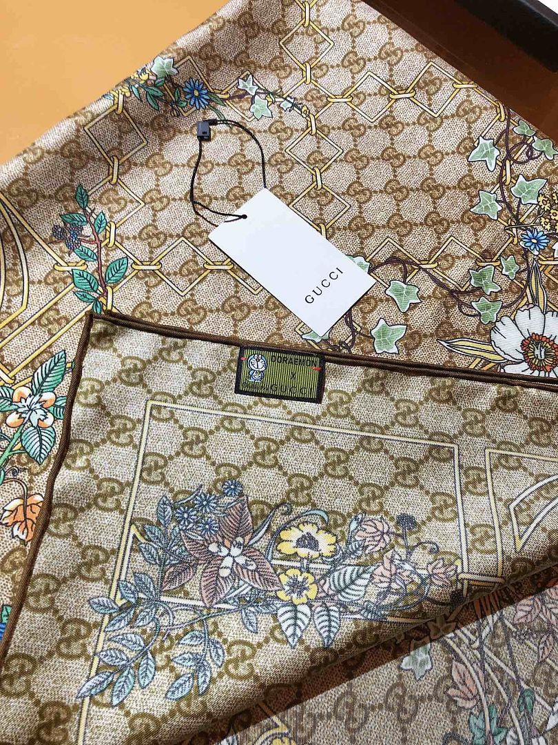 Gucci — צעיף משי · A3276 — תמונה 11