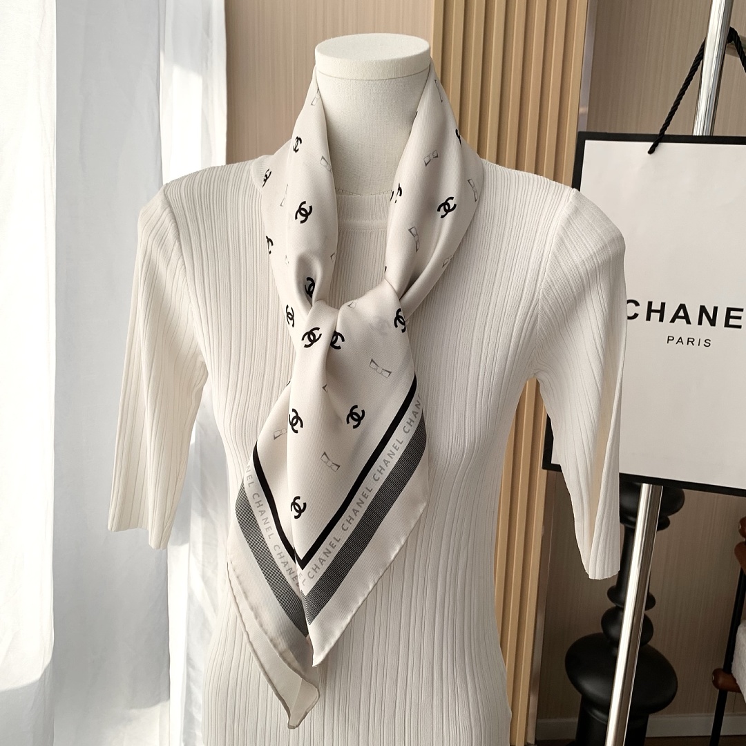 Chanel — צעיף משי · A3252 — תמונה 14