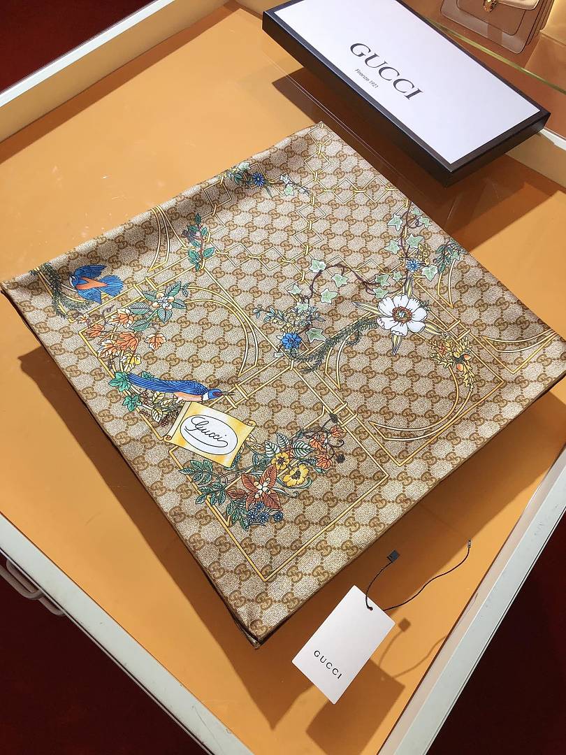 Gucci — צעיף משי · A3276 — תמונה 12